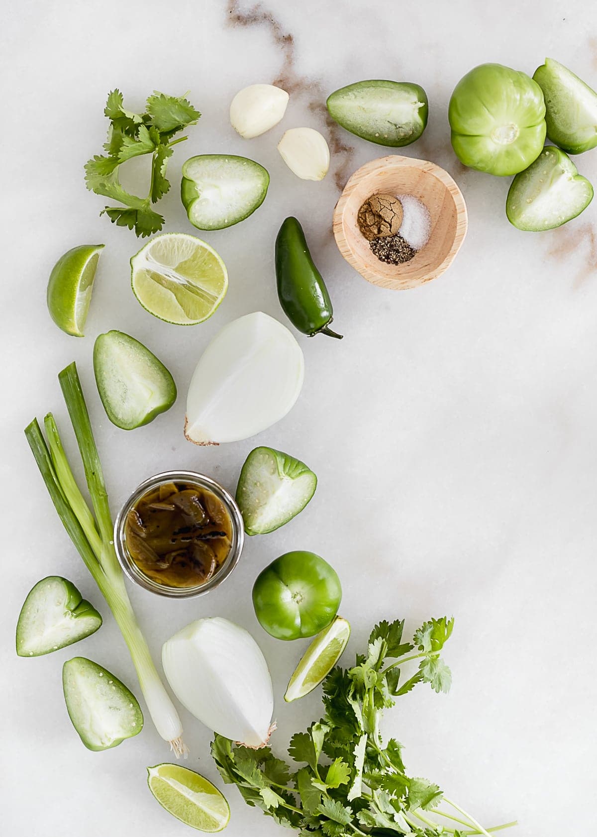 Hatch Chile Salsa Verde is a delicious way to use hatch chiles and to spice up any Mexican dish! via livelytable.com