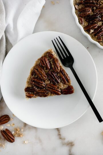 Pecan Pie Baked Oatmeal - Lively Table