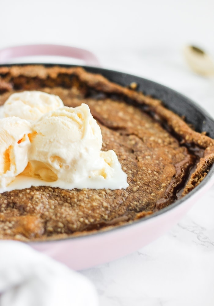 Easy Pumpkin Lava Cake - Lively Table