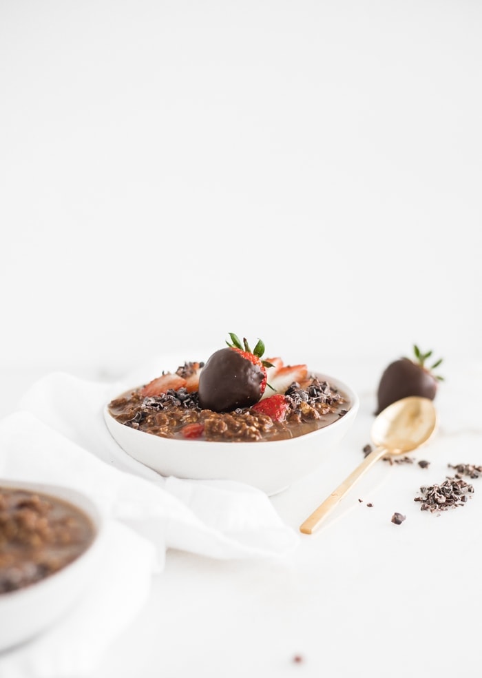 Chocolate Covered Strawberry Overnight Oats