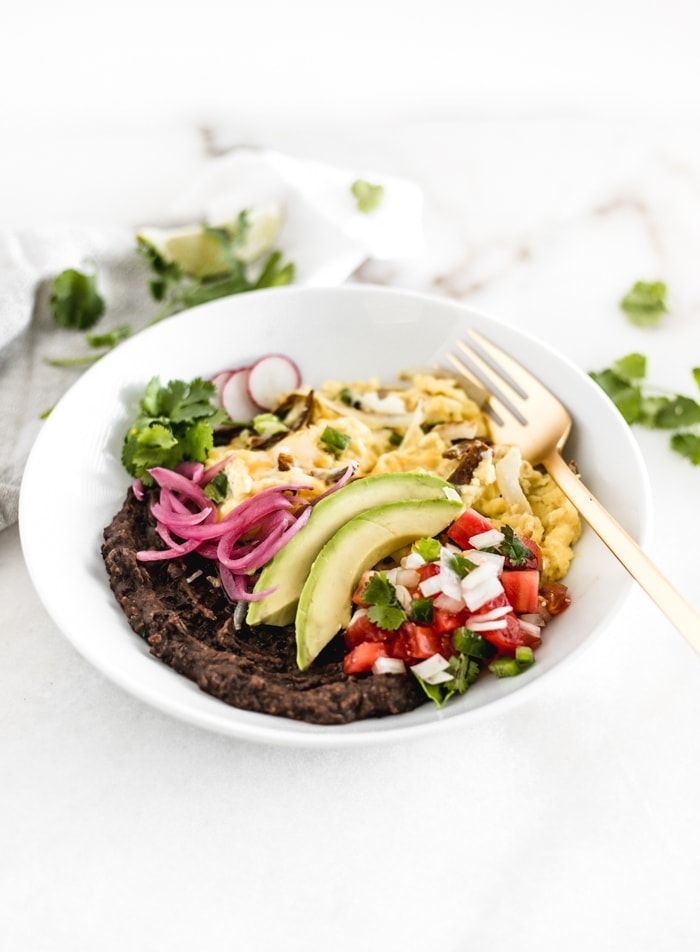 Healthy Migas Breakfast Bowl