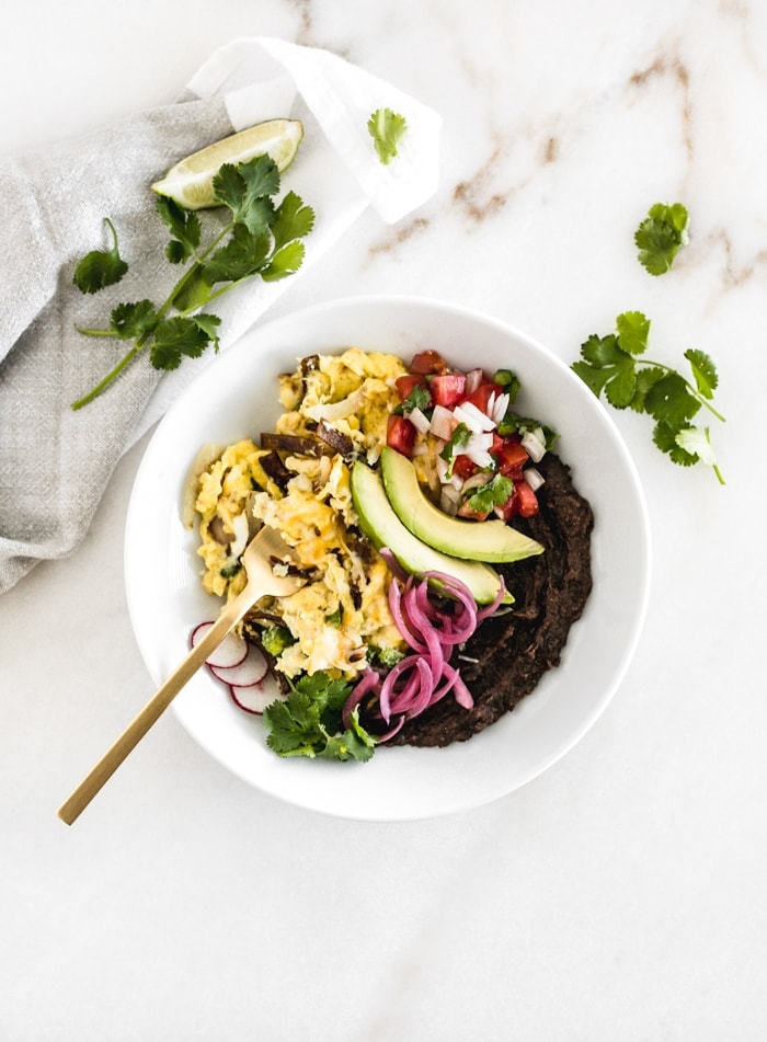 Healthy Migas Breakfast Bowl