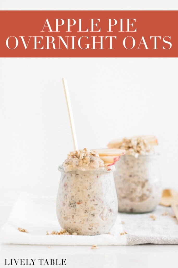 glass jar of apple pie overnight oats with apple slices on top and a gold spoon in it with text overlay.