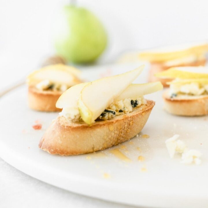 Easy Pear Blue Cheese Crostini Lively Table