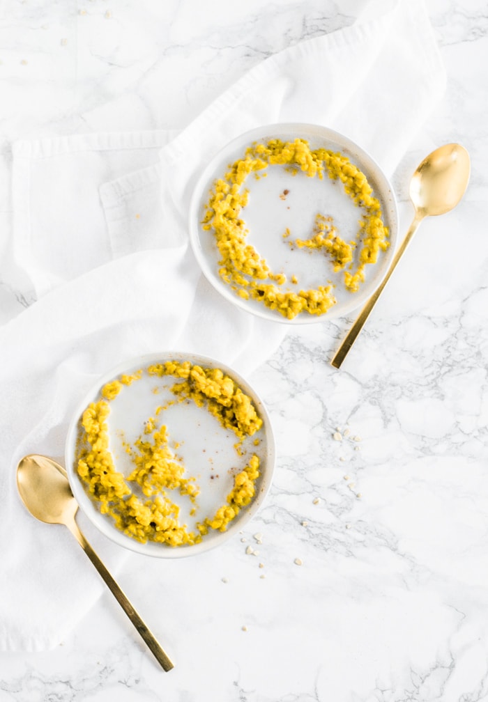 Healthy Turmeric Golden Milk Oatmeal Recipe