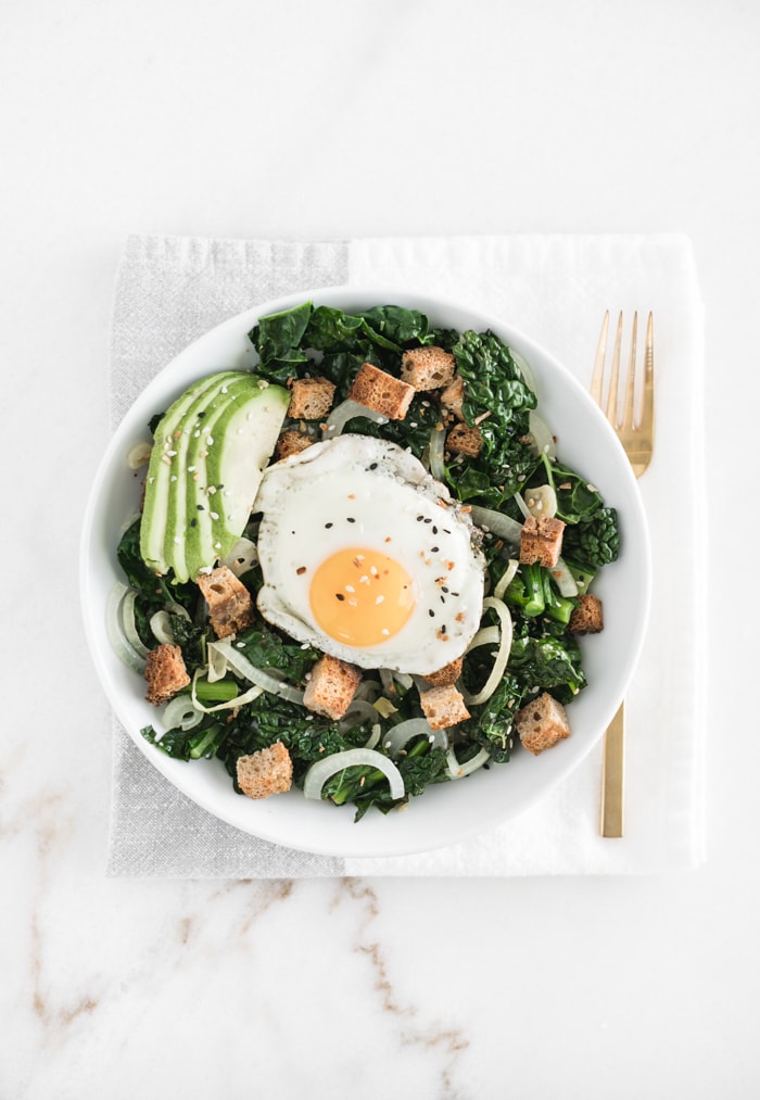 warm kale breakfast salad