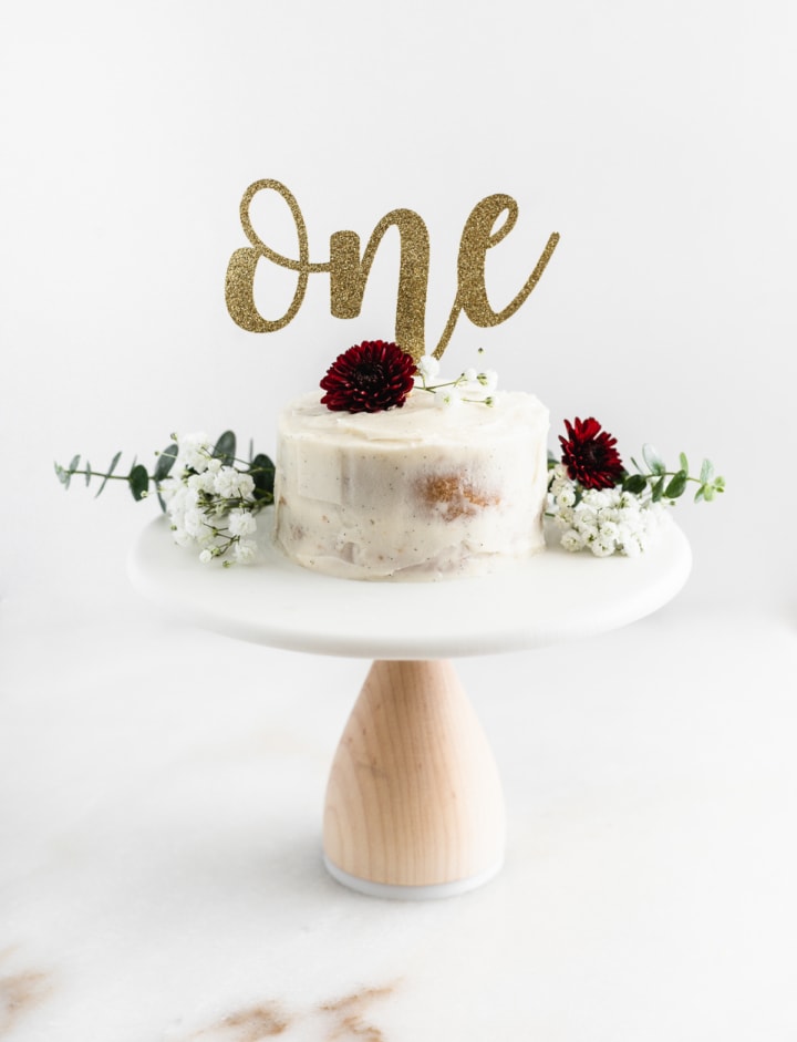 How to Make a Smash Cake Lively Table