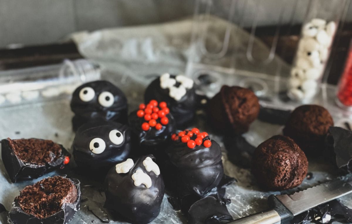 Halloween Cake Truffles