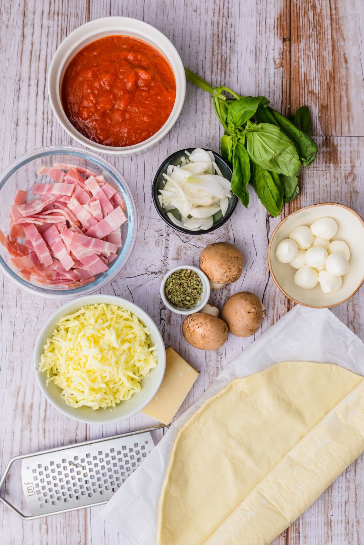 Dutch oven pizza ingredients