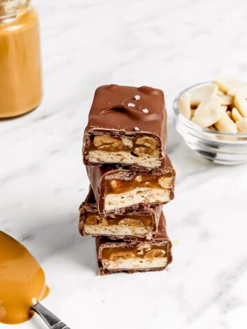 These Homemade Protein Bars Deliver Everything People Love About Snickers Without The Candy Aisle
