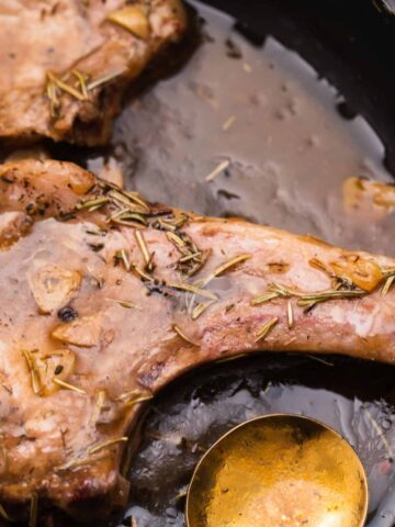These Pork Chops Create Their Own Sauce While They Cook