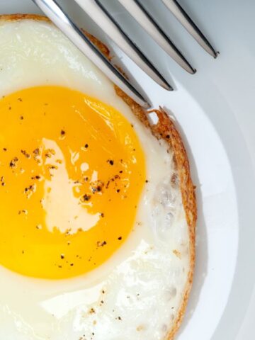 One Fried Egg Technique Started Replacing Butter In More Kitchens