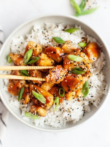 Orange Chicken Doesn't Need a Deep Fryer to Get Crisp