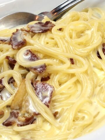 If Your Carbonara Cheese Turns Into Clumps, This Common Mistake May Be the Reason
