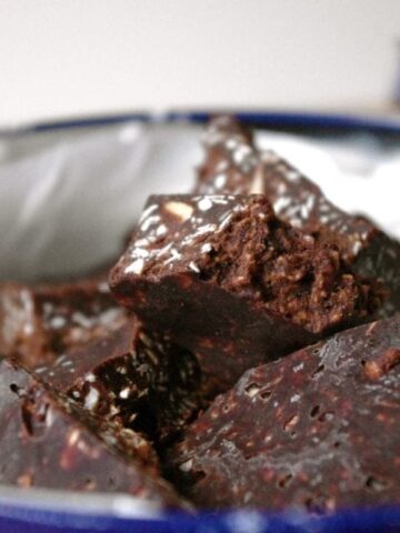 Never Guess This Rich No-Bake Fudge Has Rolled Oats