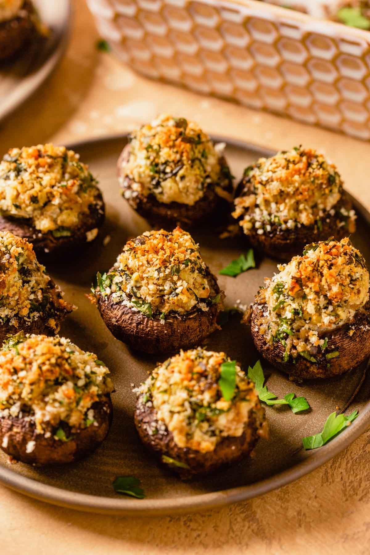 Healthy Stuffed Mushrooms with Spinach and Goat Cheese